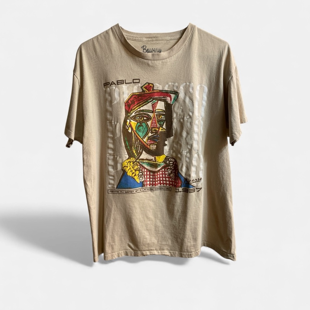 Pablo Graphic Short Sleeve Tee in Beige